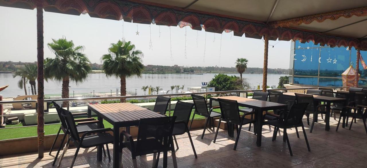 Hotel Loaloat Nile View Kairo